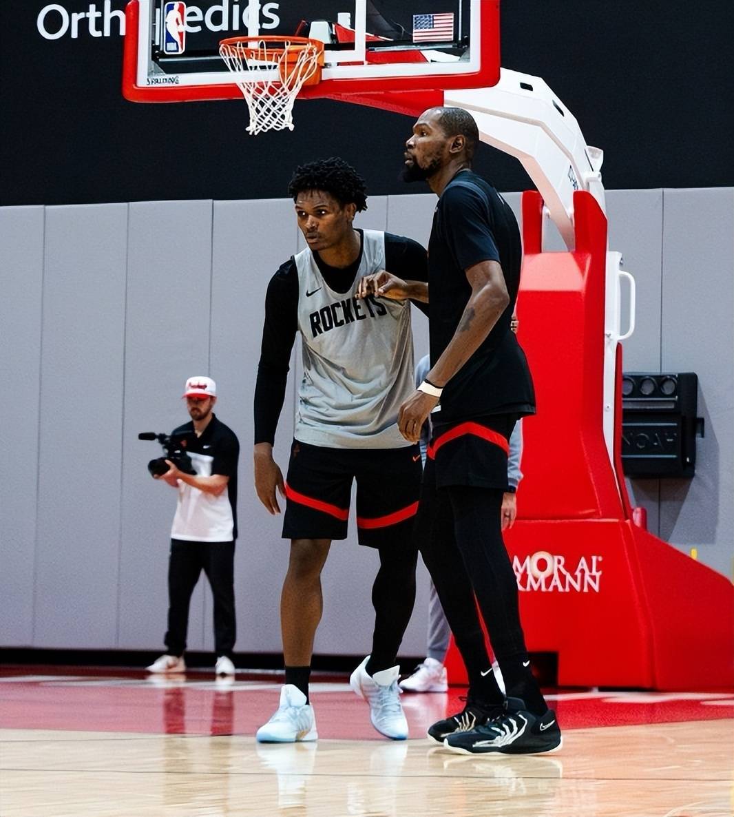 关于杜兰特在G2比赛中败北，关键助攻引发热议！的信息NG28官方网站