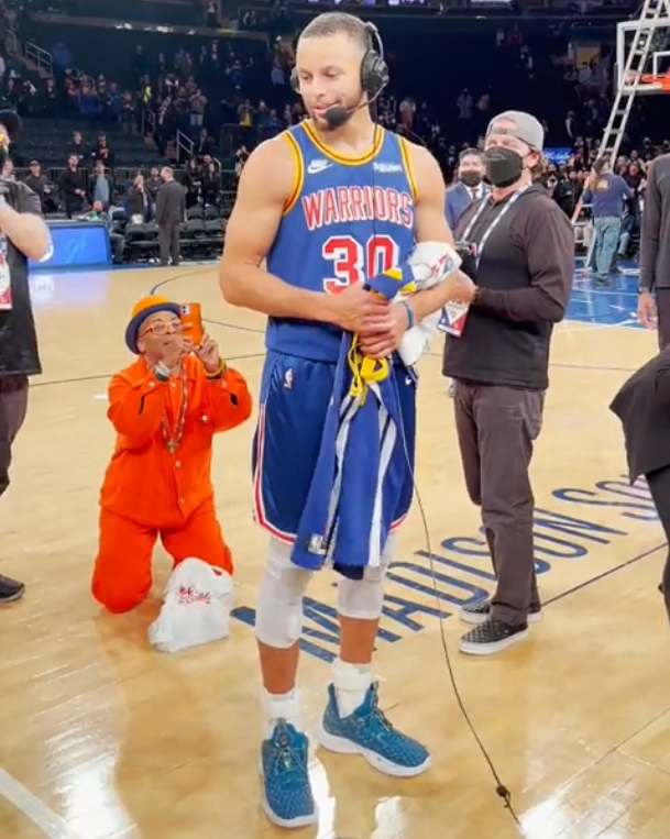 清晨突围战来临,勒沃库森围绕NBA季后赛回应争议,管理层满意,更衣室氛围转暖的简单介绍NG28官方网站